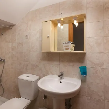 Monolithos Village Guest house